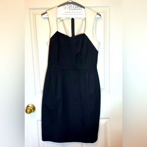 Banana Republic Black & Ivory Sleeveless Dress EUC Size 6 Fitted Sheath Stretch